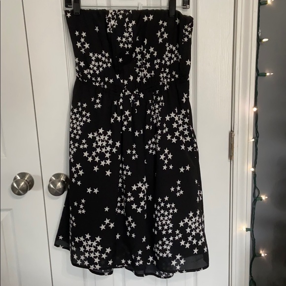 Studio Y Dresses & Skirts - Studio Y Strapless Star Dress